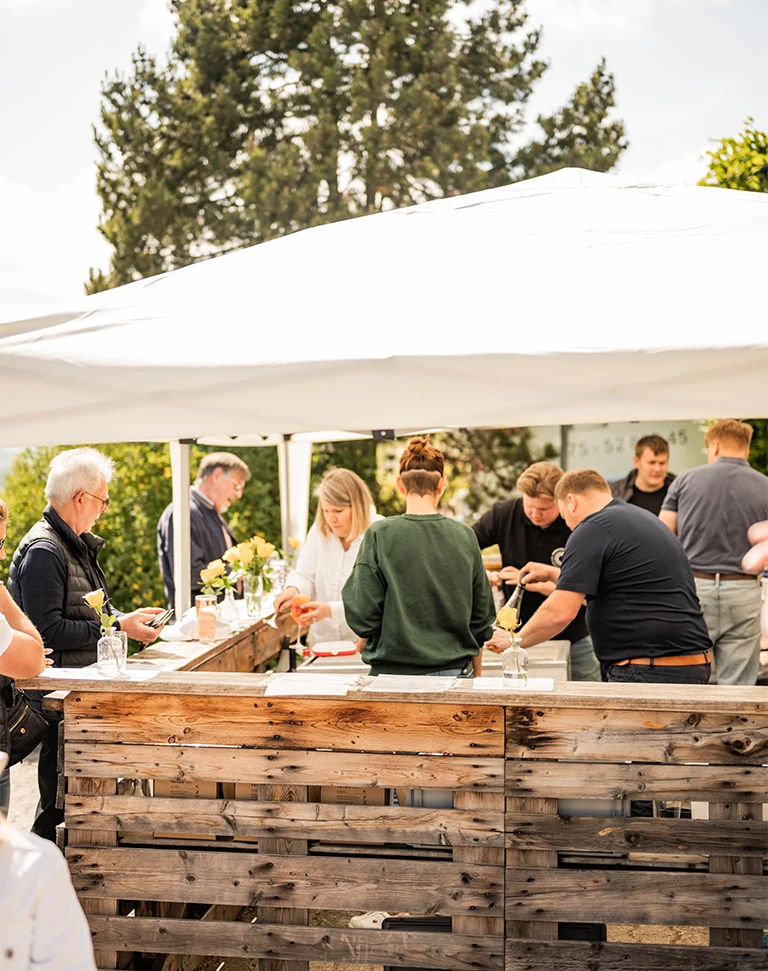 Wein-Wander-Sommer an der Kapelle